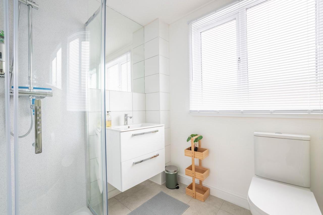 Elegant Home Mod Kitchen, Fast Wi-Fi, Free Parking キャリクファーガス エクステリア 写真