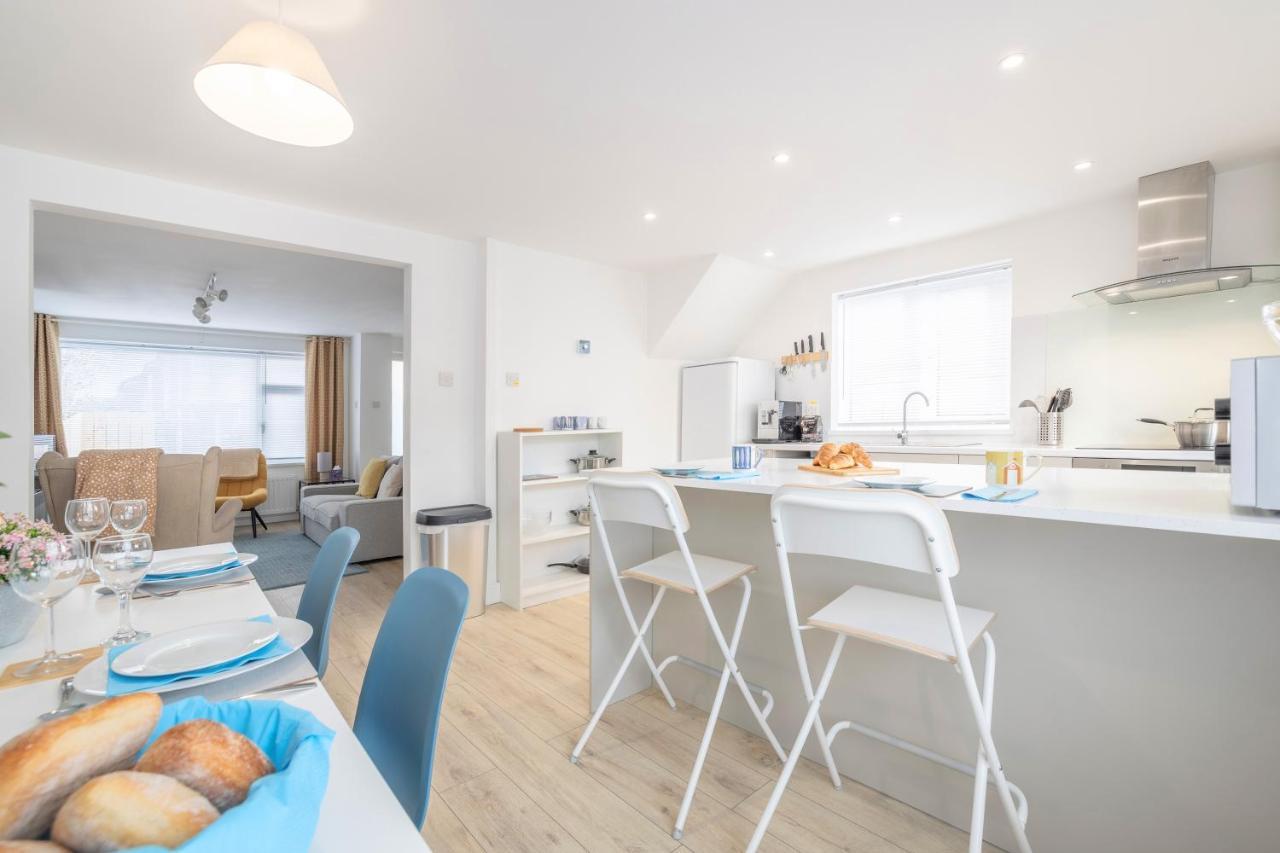 Elegant Home Mod Kitchen, Fast Wi-Fi, Free Parking キャリクファーガス エクステリア 写真