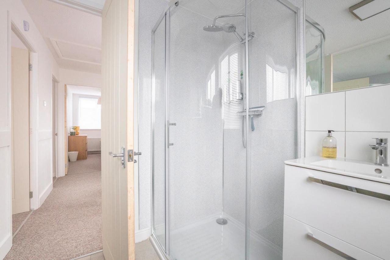 Elegant Home Mod Kitchen, Fast Wi-Fi, Free Parking キャリクファーガス エクステリア 写真