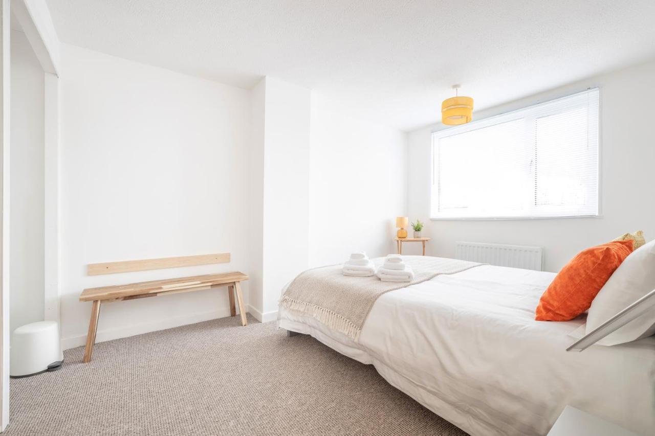 Elegant Home Mod Kitchen, Fast Wi-Fi, Free Parking キャリクファーガス エクステリア 写真